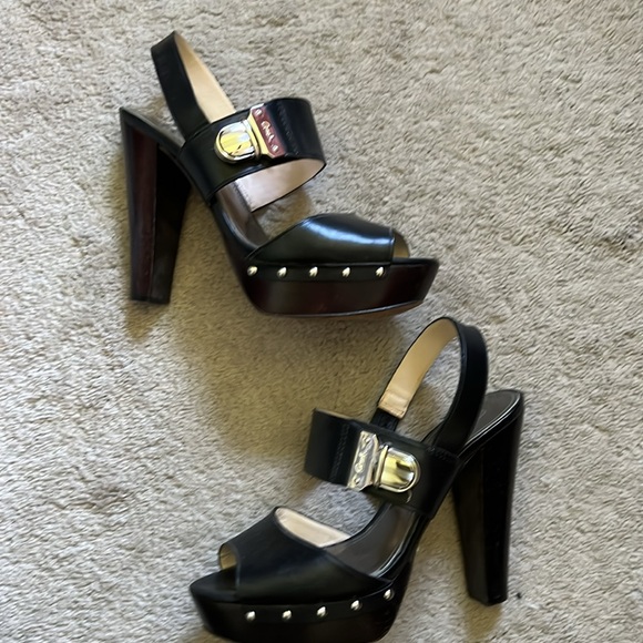 Coach Shoes - Picture 3 of 8